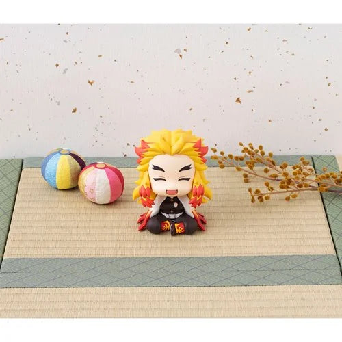 Demon Slayer: Kimetsu no Yaiba Kyojuro Rengoku Smile Version Lookup Series Statue (Preorder)